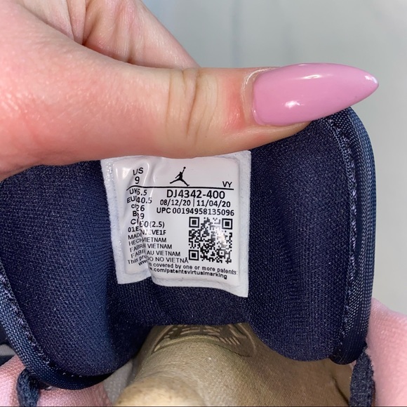 Nike Air Jordan 1 Low Women’s Mismatched 9 NEW - Picture 5 of 5